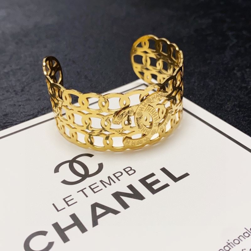 Ch**el bracelets